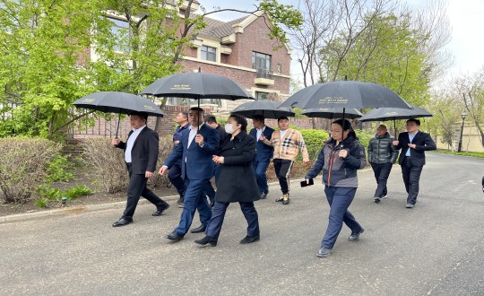 17.保利物业观摩团旅行TG反波胆·美邑园区_副本.jpg